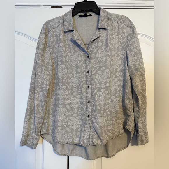 Jane & Delancey Small Gray Patterned Button-Up Shirt - Picture 1 of 5